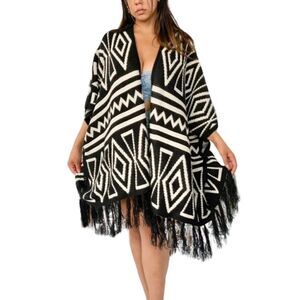 La Vie 89 Black & Cream Tribal Print Open Front Poncho Sweater Size S/M